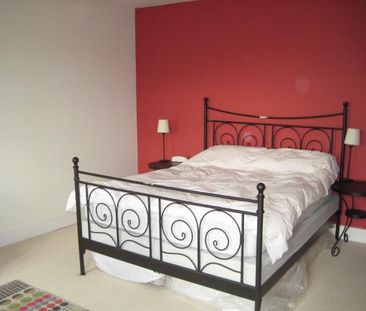 4 bedroom semi-detached house to rent - Photo 1