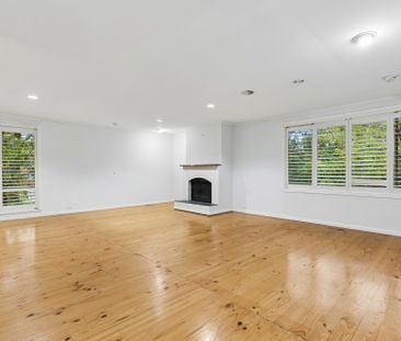 Spacious Five-Bedroom Family Home in Prime Torrens Location - Photo 1