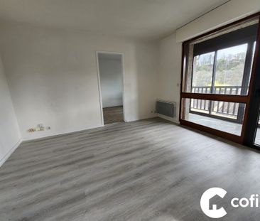Location Appartement 2 pièces 38m² OLORON STE MARIE 64400 - Photo 1