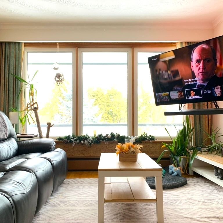 For Lease - 860 Francis Road, Burlington, Ontario - Photo 1