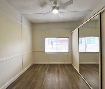 Modern Four Bedroom Home - Photo 6