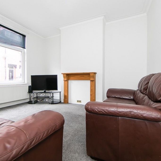 Welton Place, Hyde Park, Leeds - Photo 1