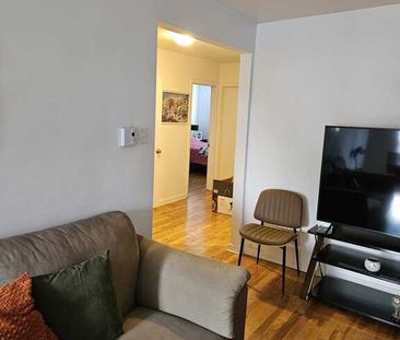 Grand 5 1/2 Chomedey-Laval - Photo 3