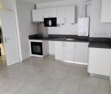 Location Appartement 2 pièces 43m² DECINES CHARPIEU 69150 - Photo 2