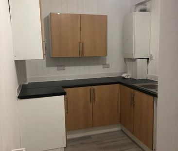 3 Bed Semi-Detached House, Lily Lane, M9 - Photo 4