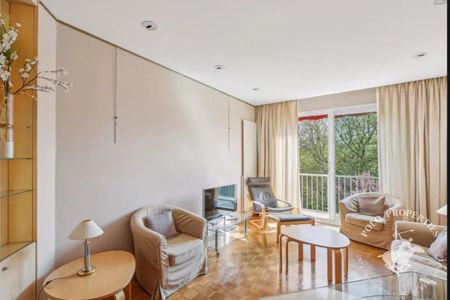 Etage élevé avec balcon- Neuilly-sur-Seine 92200 - Photo 3