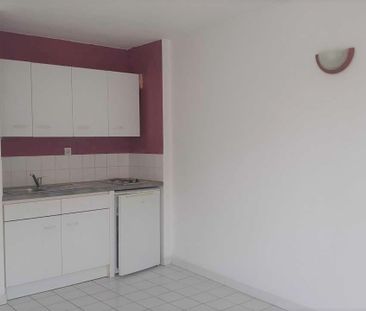 NIMES CENTRE/LYCEE DHUODA - RUE HENRI IV - STUDIO 21.32 M2 AU 1ER E... - Photo 4