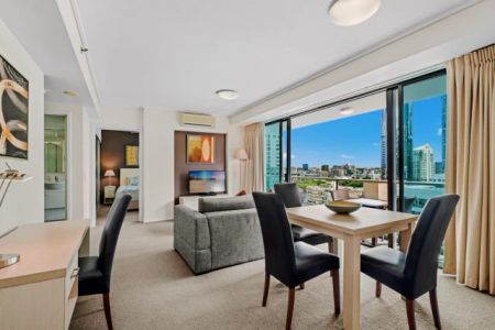 1Bedrooms, 1Bathrooms - Photo 2