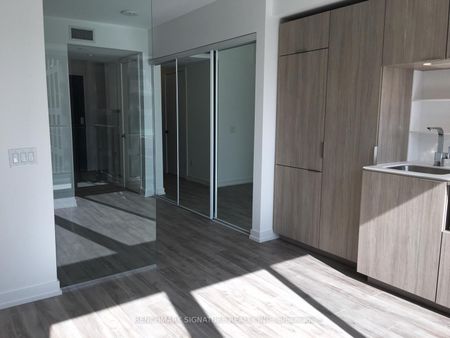 88 North Condos and Lofts 77 , #1815 - Photo 3