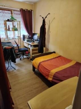 Loue chambre pour étudiant proche du tramway - Photo 1