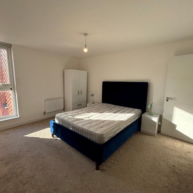 2 bedroom flat to rent - Photo 1