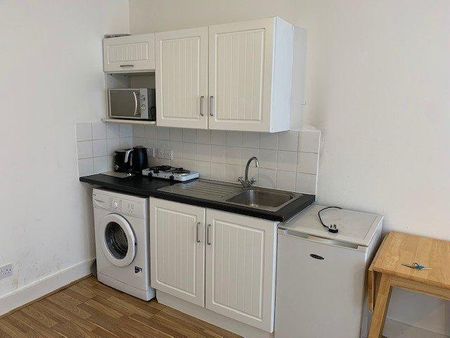 Studio to rent - Photo 3