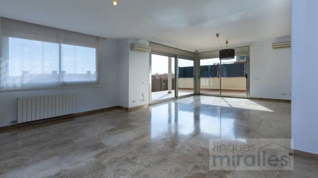 Casa o chalet de alquiler en Carrer Àngel Guimerà, 13, Vilassar de Dalt - Photo 1