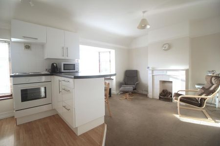 1 bedroom maisonette to rent - Photo 2