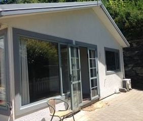 Stunning Queenstown 4BR Retreat! - Photo 1