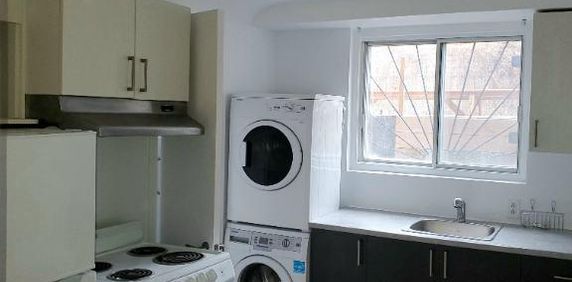3.5 logement Demi sous sol Elec.inclus Villeray - Photo 2