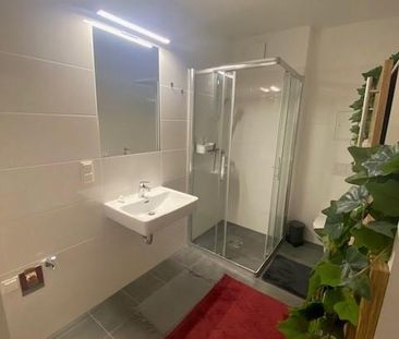 1220 Wien – Süssenbrunnerstraße 11 – Hofseitige Singlewohnung mit T... - Photo 1