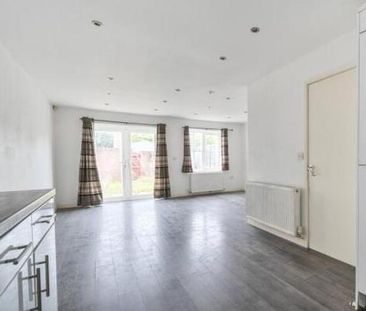 3 bedroom end of terrace house to rent - Photo 1