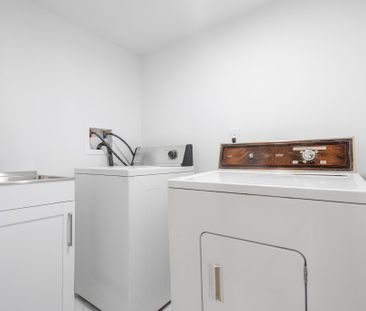 For Lease - 1263 Maitland Avenue Unit# lower level, Belair Park - C... - Photo 2