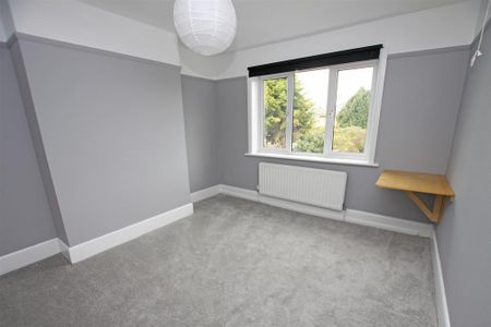 3 bedroom semi-detached house to rent - Photo 3
