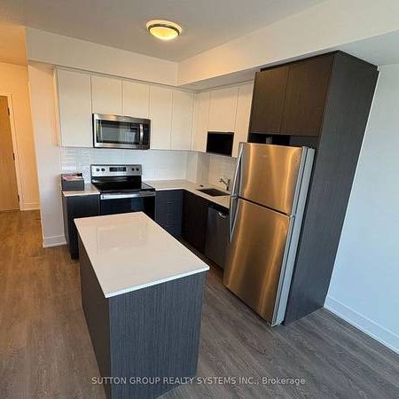 Burnhamthorpe Rd /Hurontario st Brand New 1Bdrm Bright +Modern 1Lockr - Photo 1