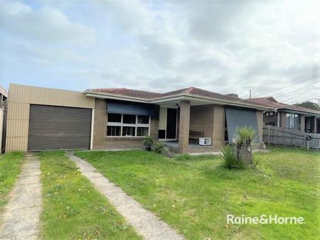 32 Martin Street, Springvale South, VIC 3172 - Photo 4