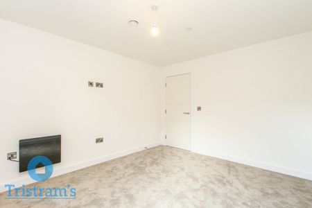 3 bed Apartment for Rent - Photo 4