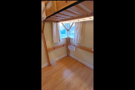 Room in a Shared House, Teesdale Road, NG5 - Photo 2