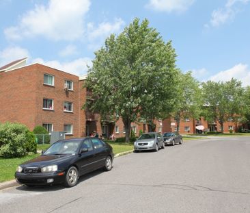 Le 2940 des Gouverneurs, St-Hyacinthe - Photo 2