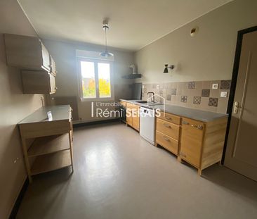 Location Appartement 4 pièces 82m² - Photo 2