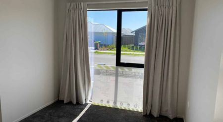 Brand new three bedroom townhouse in Rollestons new subdivision - Photo 2