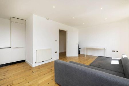 3 bedroom apartment to rent - Photo 3