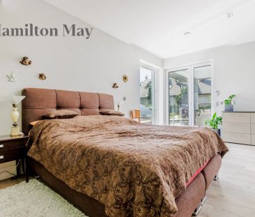 Nowoczesny parterowy dom z basenem w Nadarzynie - Photo 6