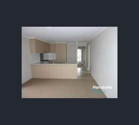 14 West Parkway, Andrews Farm, SA 5114 - Photo 1