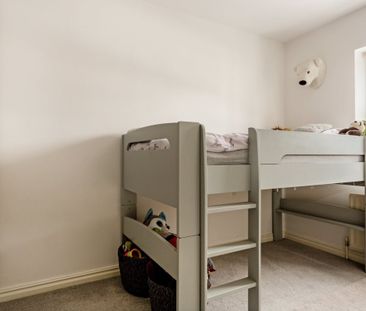 4 bedroom terraced house to rent - Photo 5