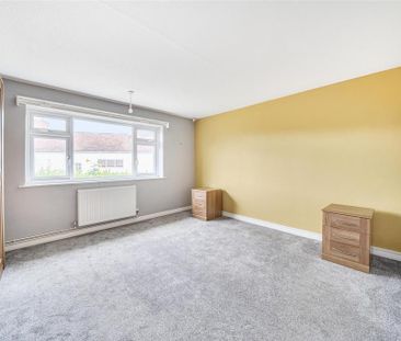 4 bedroom detached bungalow to rent - Photo 4