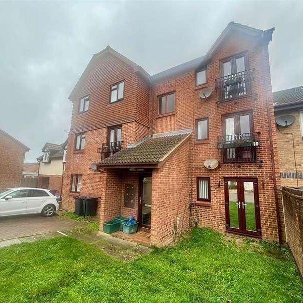 Cranham Close, Abbeymead, Gloucester, GL4 - Photo 1