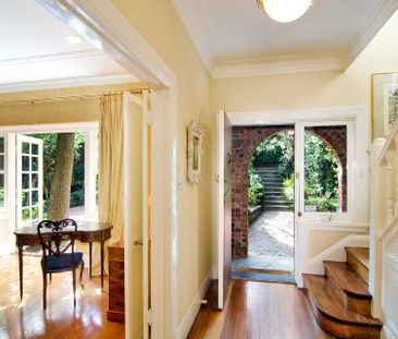 Leafy Private Sanctuary in the Heart of Toorak (6-month lease) - Photo 1