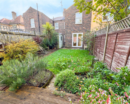 Channel View Road, Eastbourne, BN22 7LP - Photo 2