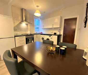 3 bedroom house share to rent - Photo 4