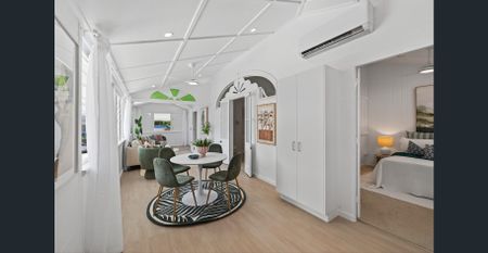 Luxurious Upstairs Apartment in Secure South Townsville Complex - Photo 2