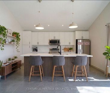 For Lease - 236 Simcoe Avenue, Georgina, Ontario - Photo 6