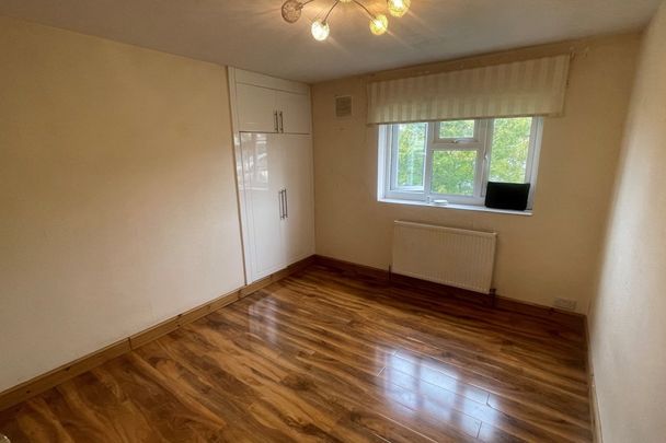 Charsley Close, AMERSHAM - Photo 1