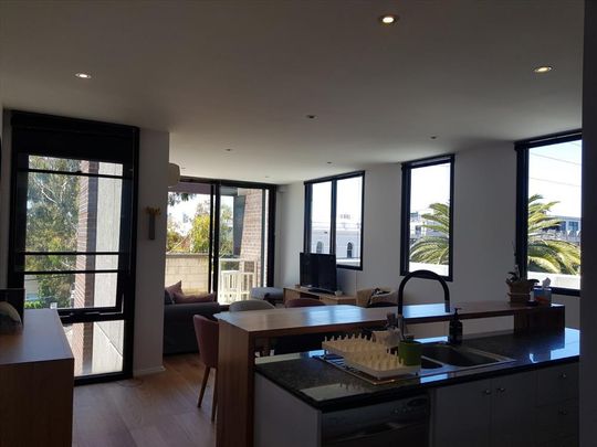 Port Melbourne - Photo 1