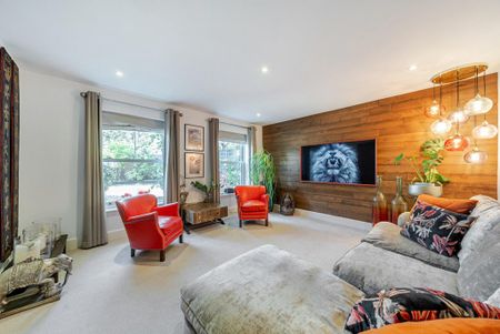 5 bedroom detached house to rent - Photo 3