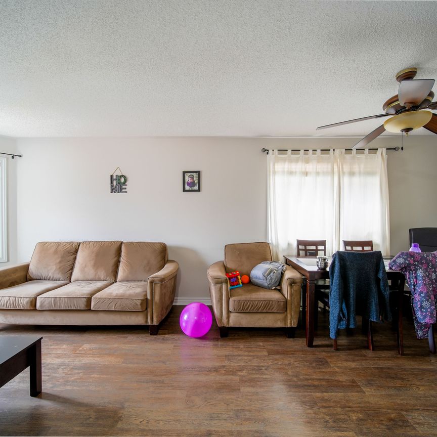 For Lease - 114 Bird Street, Barrie, Ontario - Photo 1