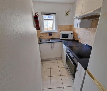 6 bedroom house share to rent - Photo 3