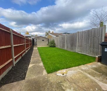 3 bedroom semi-detached house to rent - Photo 1