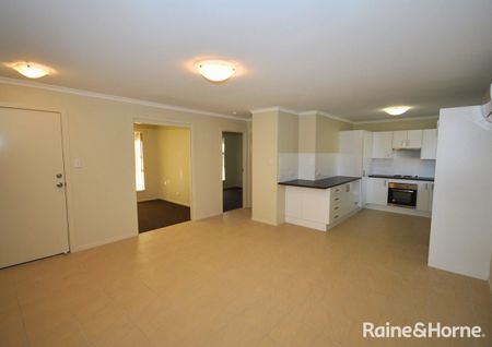 Your Ideal Family Haven on Rannoch Drive - Photo 3