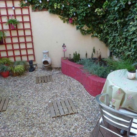 2 bedroom terraced house to rent - Photo 3